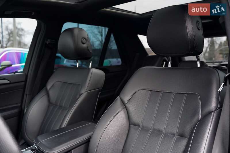 Позашляховик / Кросовер Mercedes-Benz GLE-Class 2016 в Чернівцях