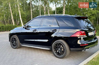 Внедорожник / Кроссовер Mercedes-Benz GLE-Class 2016 в 