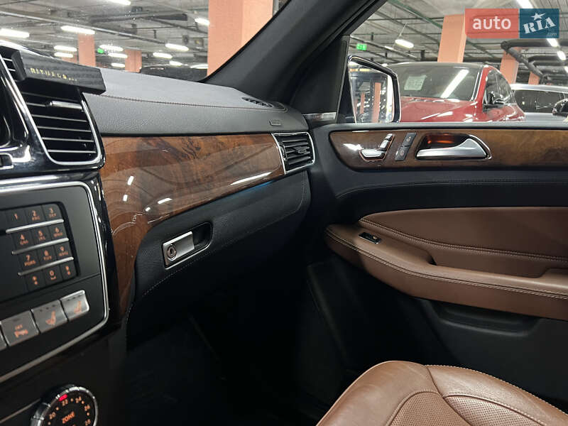 Внедорожник / Кроссовер Mercedes-Benz GLE-Class 2016 в Киеве