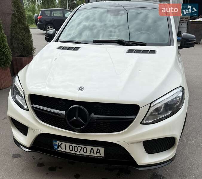 Внедорожник / Кроссовер Mercedes-Benz GLE-Class 2017 в 