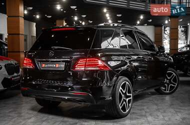 Внедорожник / Кроссовер Mercedes-Benz GLE-Class 2016 в 