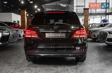 Внедорожник / Кроссовер Mercedes-Benz GLE-Class 2016 в 