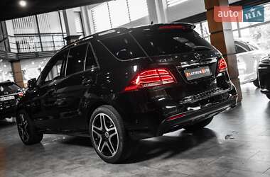 Внедорожник / Кроссовер Mercedes-Benz GLE-Class 2016 в 