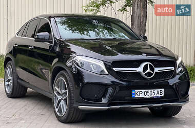 Позашляховик / Кросовер Mercedes-Benz GLE-Class 2018 в 