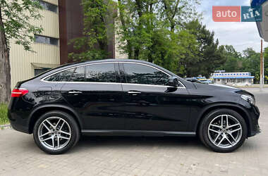 Позашляховик / Кросовер Mercedes-Benz GLE-Class 2018 в 