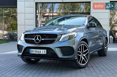 Позашляховик / Кросовер Mercedes-Benz GLE-Class 2017 в 