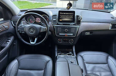 Позашляховик / Кросовер Mercedes-Benz GLE-Class 2017 в 