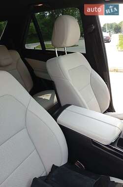 Внедорожник / Кроссовер Mercedes-Benz GLE-Class 2015 в 