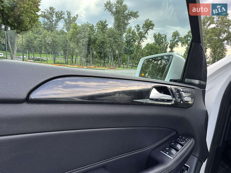 Внедорожник / Кроссовер Mercedes-Benz GLE-Class 2018 в Киеве