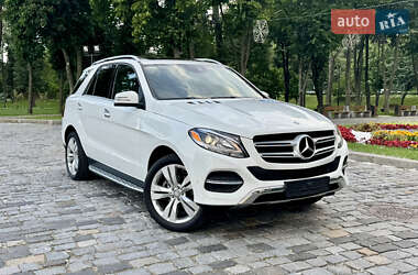 Внедорожник / Кроссовер Mercedes-Benz GLE-Class 2018 в 