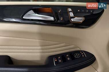 Внедорожник / Кроссовер Mercedes-Benz GLE-Class 2015 в 