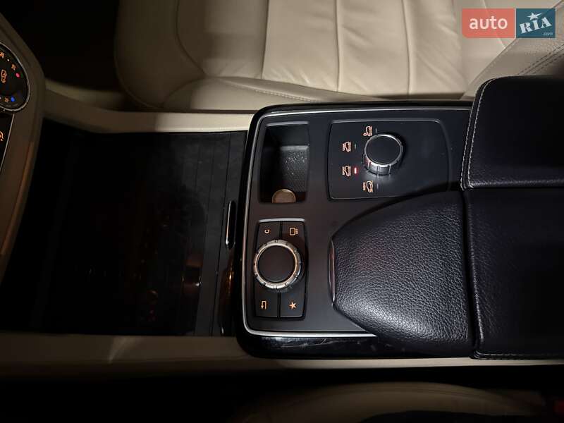Позашляховик / Кросовер Mercedes-Benz GLE-Class 2015 в Києві