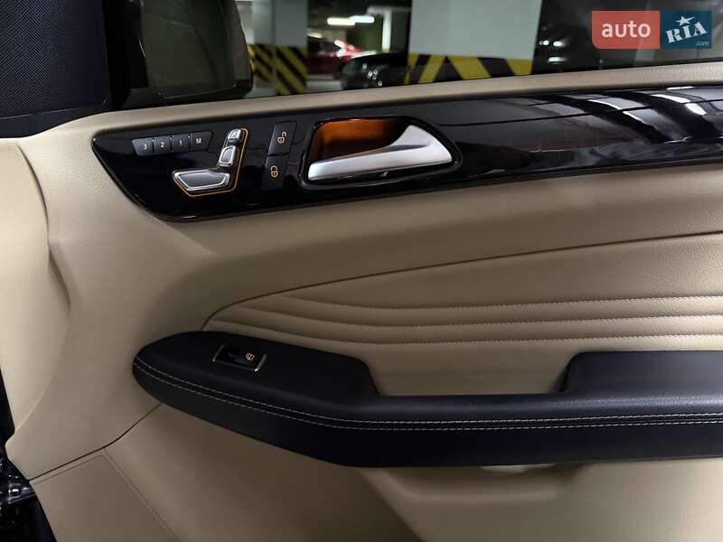 Позашляховик / Кросовер Mercedes-Benz GLE-Class 2015 в Києві