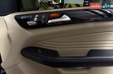 Внедорожник / Кроссовер Mercedes-Benz GLE-Class 2015 в 