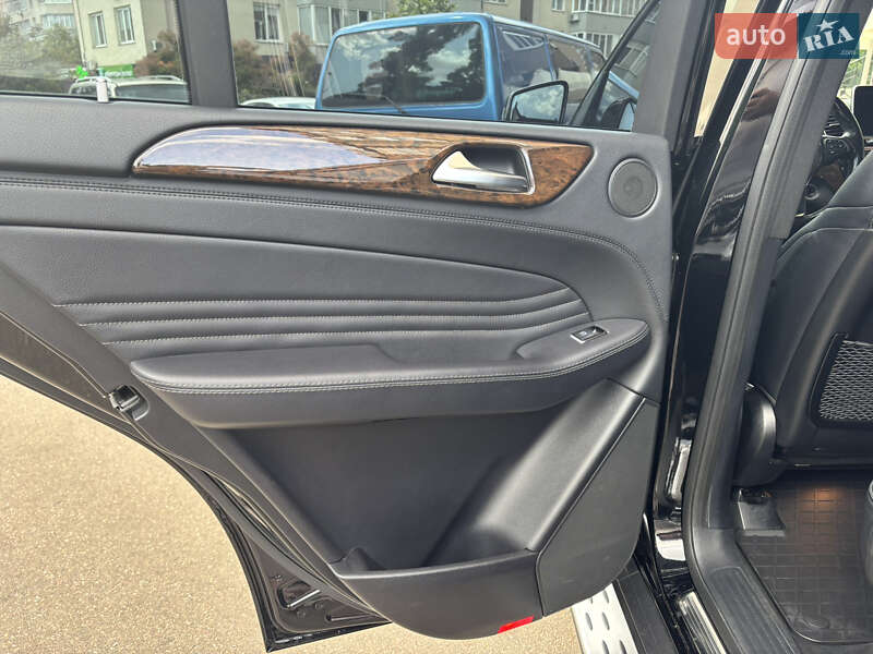 Позашляховик / Кросовер Mercedes-Benz GLE-Class 2015 в Києві