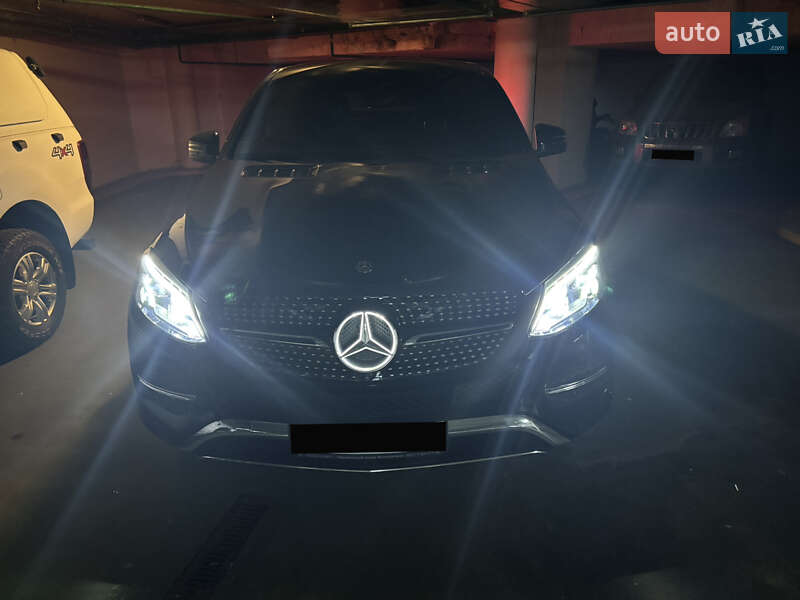 Позашляховик / Кросовер Mercedes-Benz GLE-Class 2015 в Києві