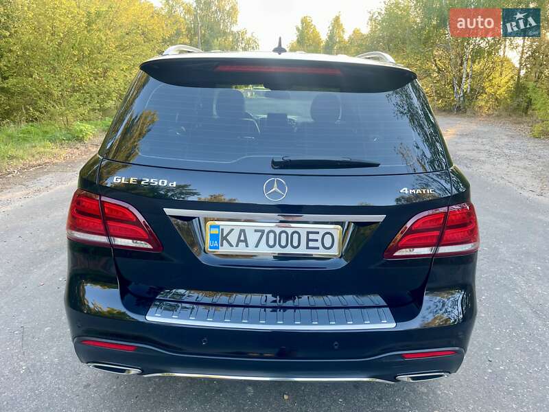 Внедорожник / Кроссовер Mercedes-Benz GLE-Class 2016 в Киеве