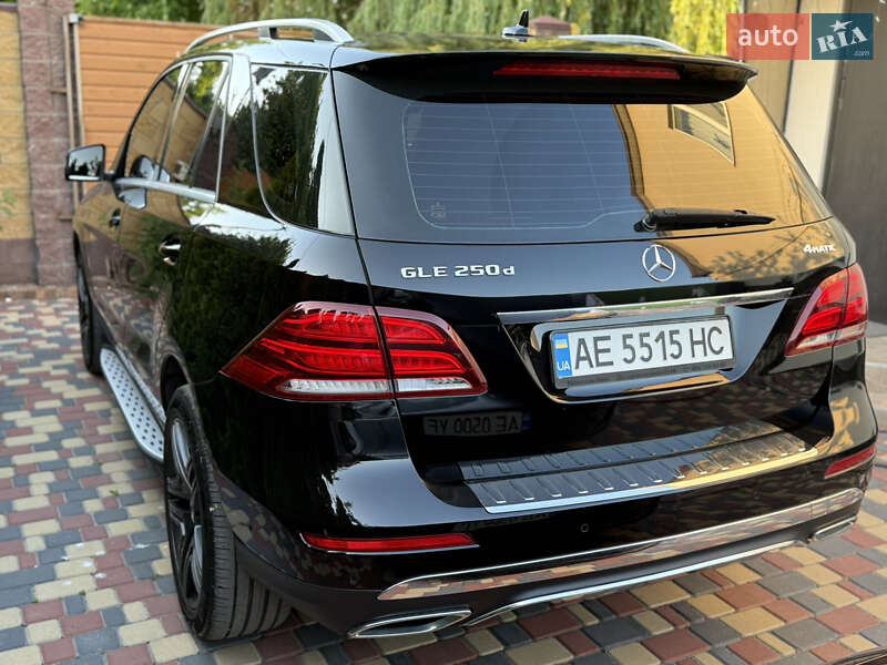 Внедорожник / Кроссовер Mercedes-Benz GLE-Class 2016 в Днепре