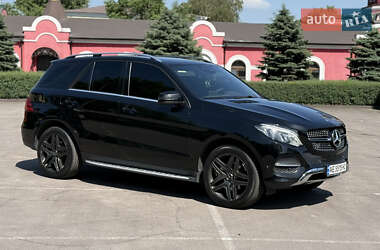 Внедорожник / Кроссовер Mercedes-Benz GLE-Class 2016 в 