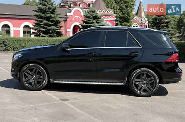 Внедорожник / Кроссовер Mercedes-Benz GLE-Class 2016 в 