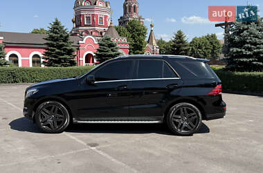 Внедорожник / Кроссовер Mercedes-Benz GLE-Class 2016 в 