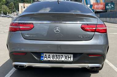 Внедорожник / Кроссовер Mercedes-Benz GLE-Class 2016 в 