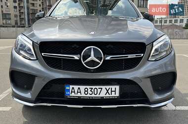 Внедорожник / Кроссовер Mercedes-Benz GLE-Class 2016 в 