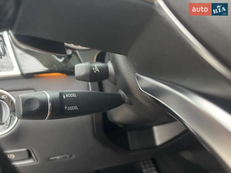 Внедорожник / Кроссовер Mercedes-Benz GLE-Class 2017 в Киеве