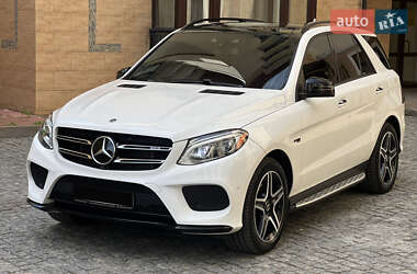 Внедорожник / Кроссовер Mercedes-Benz GLE-Class 2018 в 