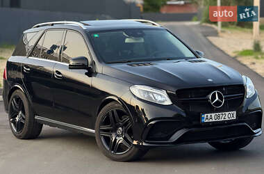 Внедорожник / Кроссовер Mercedes-Benz GLE-Class 2015 в 