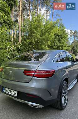 Внедорожник / Кроссовер Mercedes-Benz GLE-Class 2015 в 