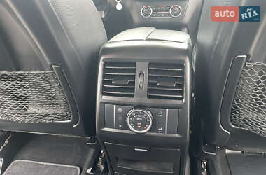 Внедорожник / Кроссовер Mercedes-Benz GLE-Class 2016 в 