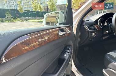 Внедорожник / Кроссовер Mercedes-Benz GLE-Class 2015 в 