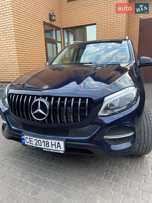 Внедорожник / Кроссовер Mercedes-Benz GLE-Class 2017 в 