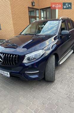 Внедорожник / Кроссовер Mercedes-Benz GLE-Class 2017 в 