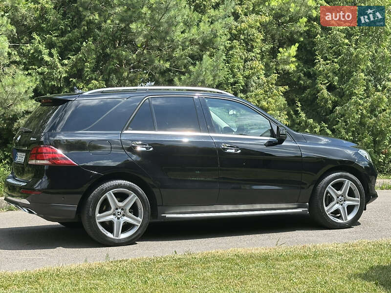 Внедорожник / Кроссовер Mercedes-Benz GLE-Class 2017 в Ровно