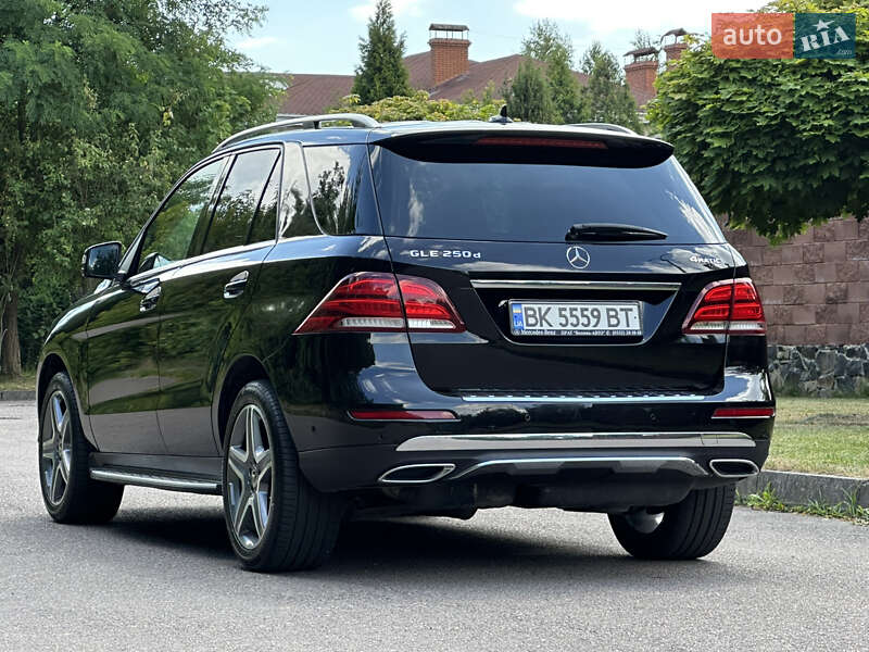 Внедорожник / Кроссовер Mercedes-Benz GLE-Class 2017 в Ровно