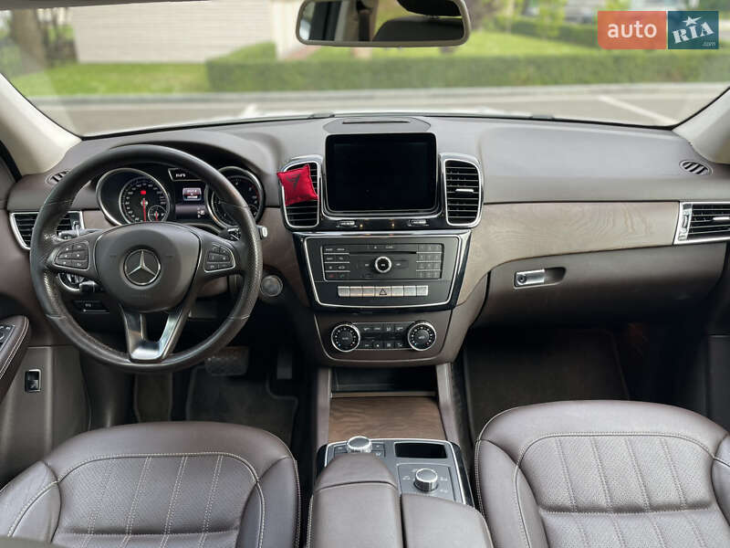 Внедорожник / Кроссовер Mercedes-Benz GLE-Class 2016 в Киеве