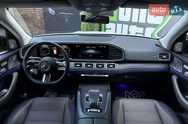 Внедорожник / Кроссовер Mercedes-Benz GLE-Class 2019 в 