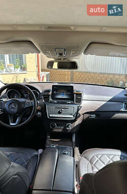 Внедорожник / Кроссовер Mercedes-Benz GLE-Class 2016 в 