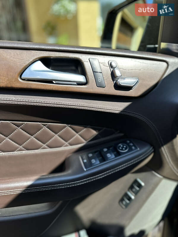 Внедорожник / Кроссовер Mercedes-Benz GLE-Class 2016 в Киеве