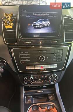 Внедорожник / Кроссовер Mercedes-Benz GLE-Class 2018 в 