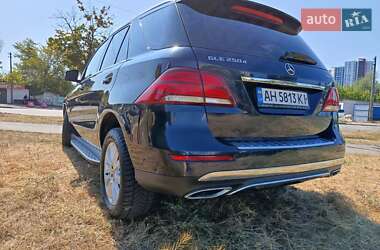 Внедорожник / Кроссовер Mercedes-Benz GLE-Class 2018 в 