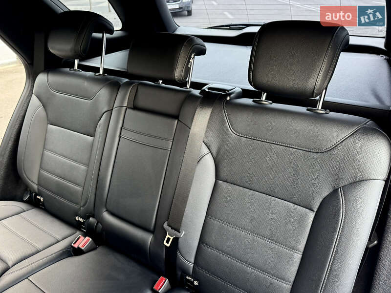 Внедорожник / Кроссовер Mercedes-Benz GLE-Class 2016 в Киеве