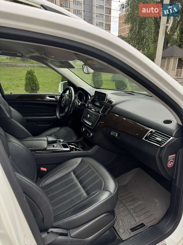 Внедорожник / Кроссовер Mercedes-Benz GLE-Class 2015 в Тернополе