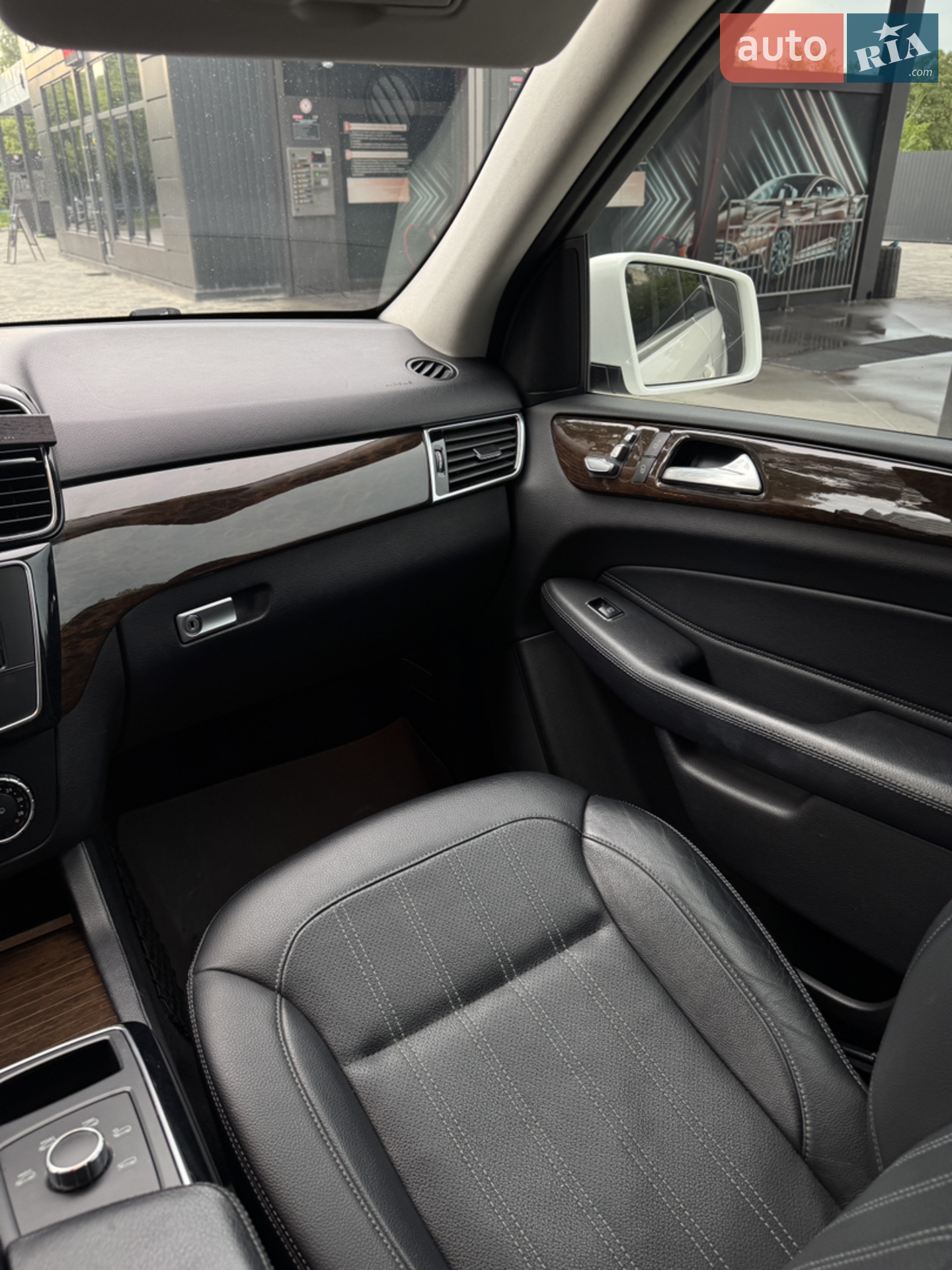 2015 Mercedes-Benz GLE - мініатюра 24