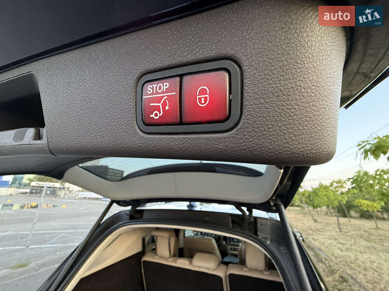 Позашляховик / Кросовер Mercedes-Benz GLE-Class 2015 в Києві