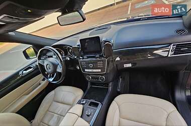 Позашляховик / Кросовер Mercedes-Benz GLE-Class 2016 в 
