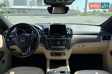 Внедорожник / Кроссовер Mercedes-Benz GLE-Class 2016 в 