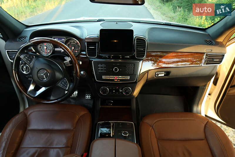 Внедорожник / Кроссовер Mercedes-Benz GLE-Class 2016 в Луцке